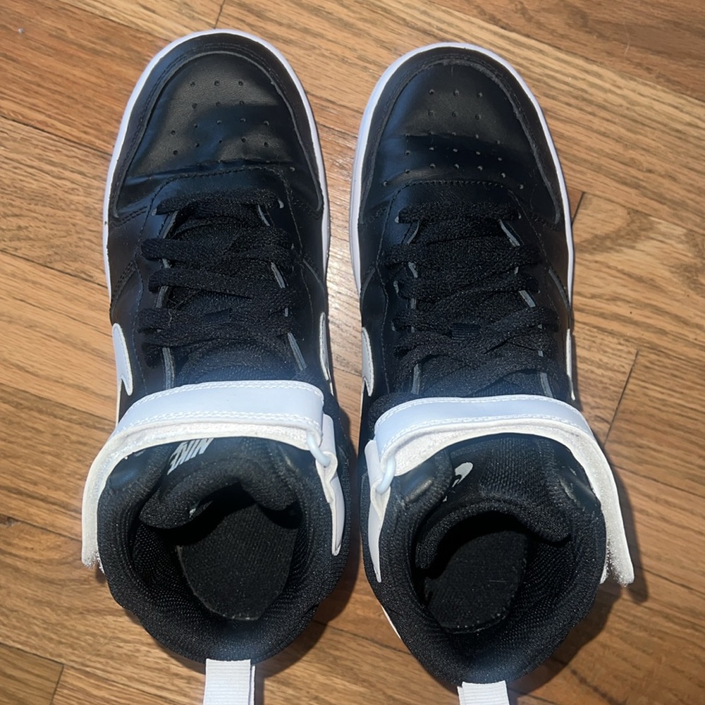NIKE Court Borough Mid 2 Size 6Youth/Womens 8 - Picture 6 of 9